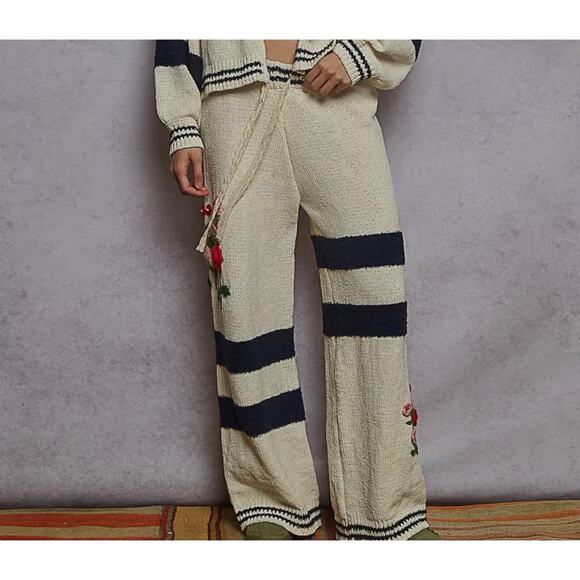 POL Stripped 3D Embroidered Pants in Cream and Navy - Picture 2 of 5
